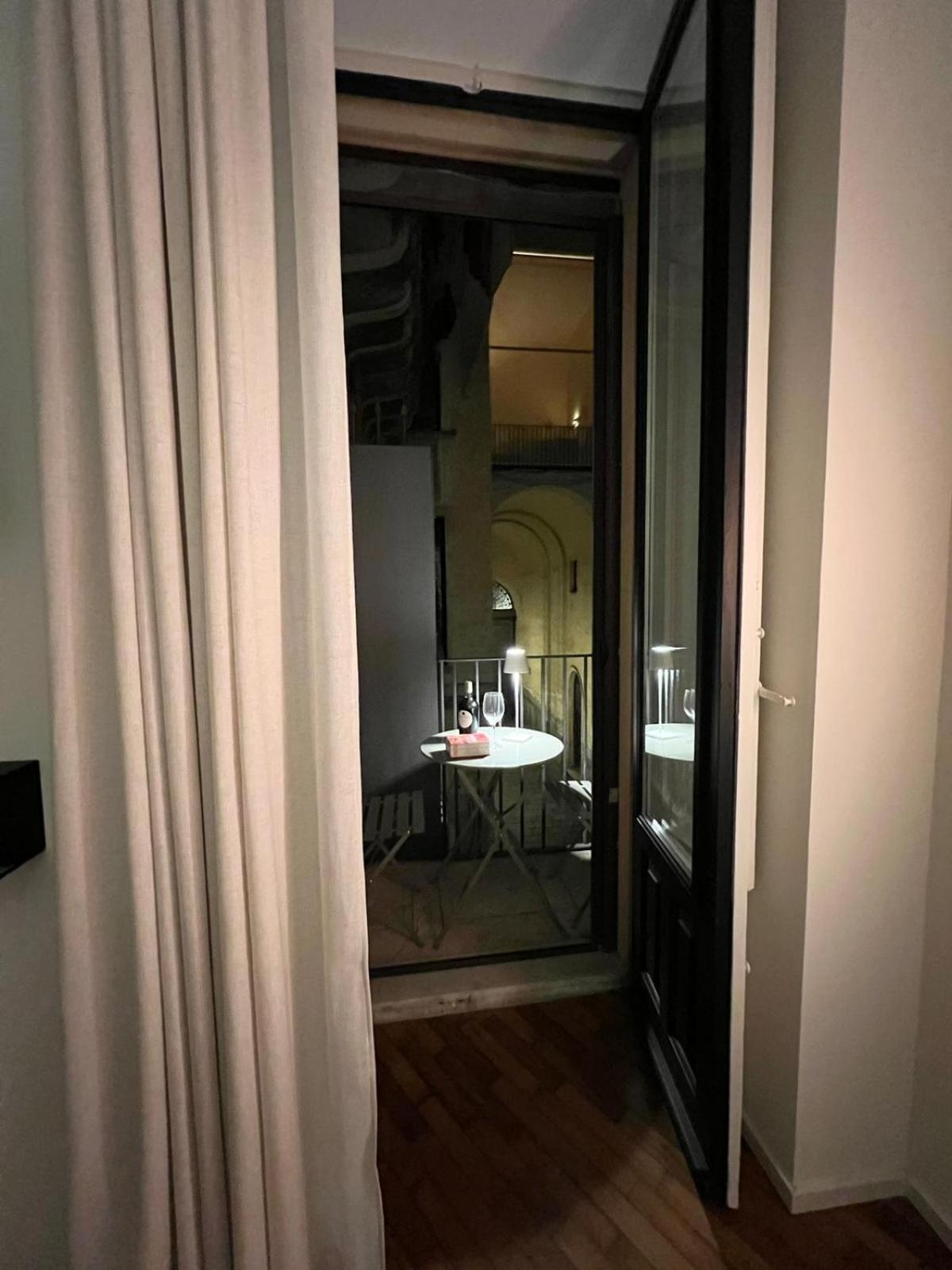 Appartamento Duomo Leonardo31 Dimora Di Charme Aeroporto di Catania Fontana Rossa Esterno foto